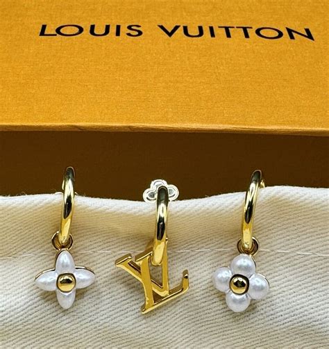 louis vuitton monogram earrings.